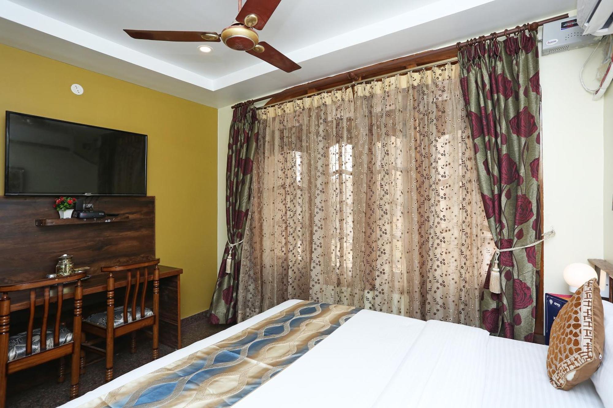 Super Hotel O Cherry City Cottage Dispur Exteriör bild