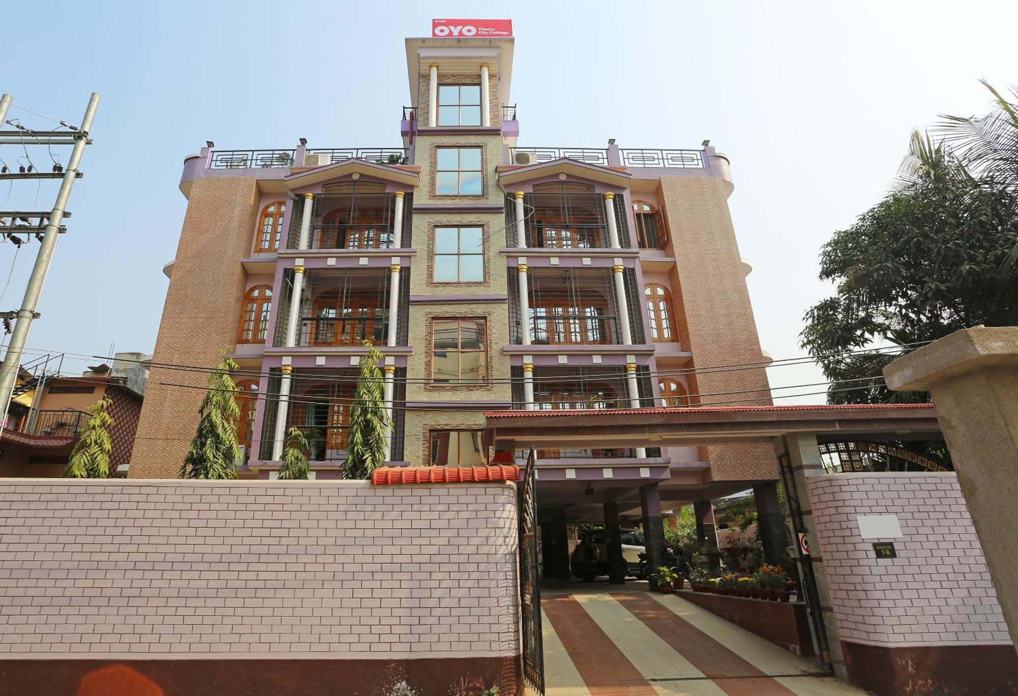 Super Hotel O Cherry City Cottage Dispur Exteriör bild