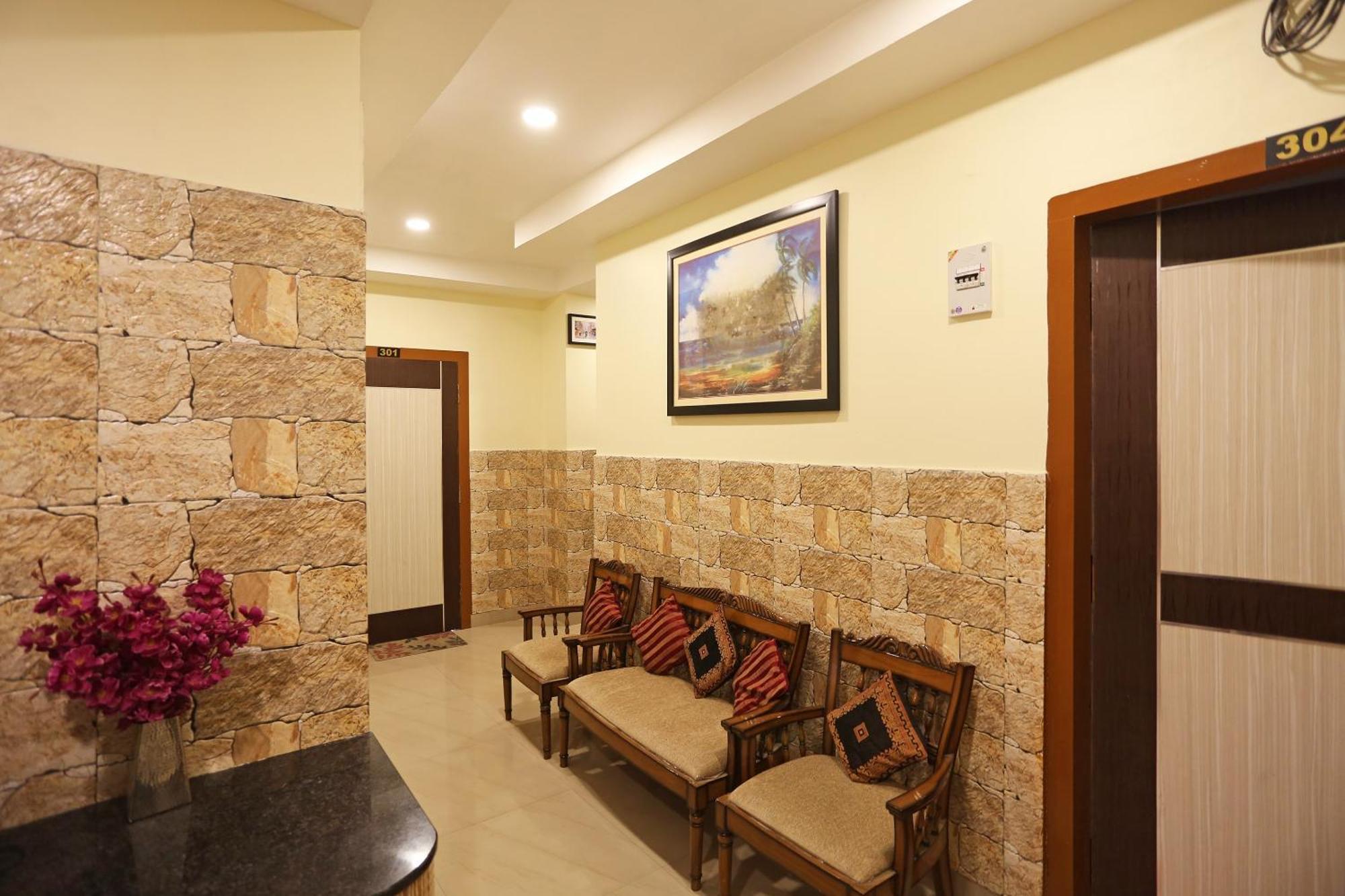Super Hotel O Cherry City Cottage Dispur Exteriör bild
