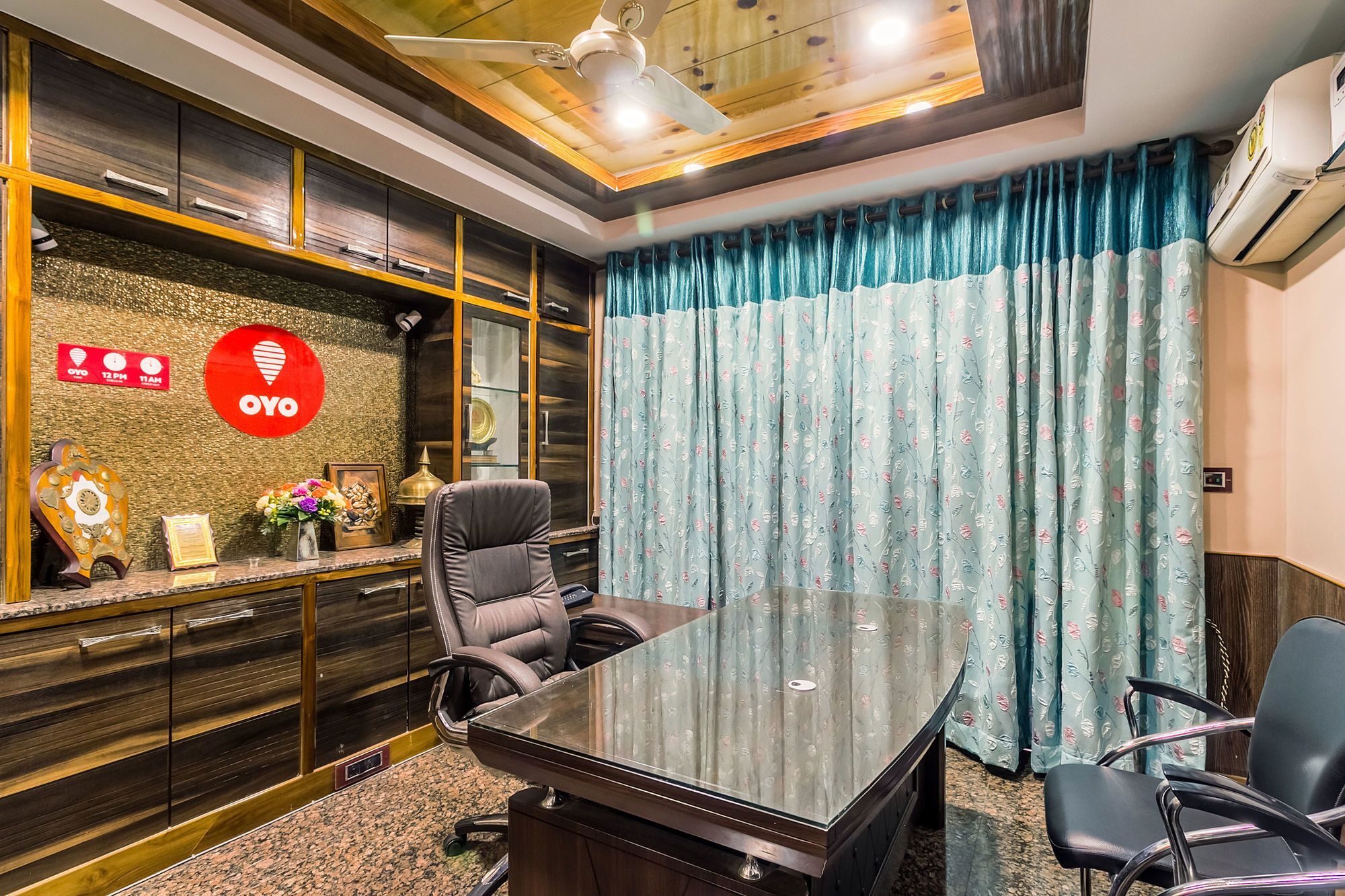 Super Hotel O Cherry City Cottage Dispur Exteriör bild